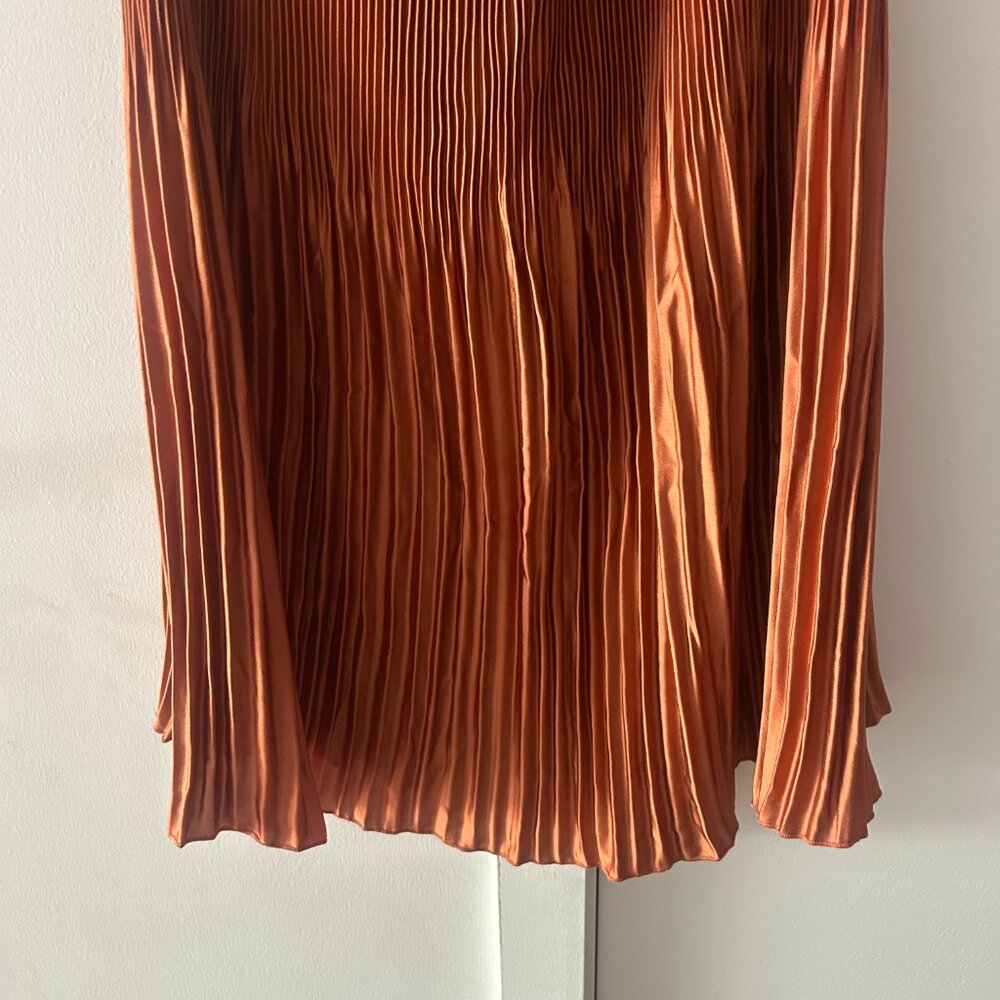 Abercrombie Giselle Pleated Midi Dress - Picture 2 of 5